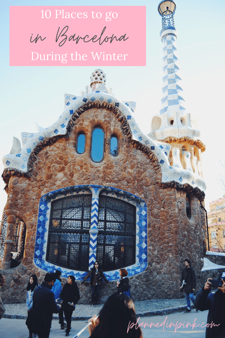 Cold destinations may call for heavier essentials, but traveling light is possible with these tricks. 10 Places To Go In Barcelona During The Winter Planned In Pink