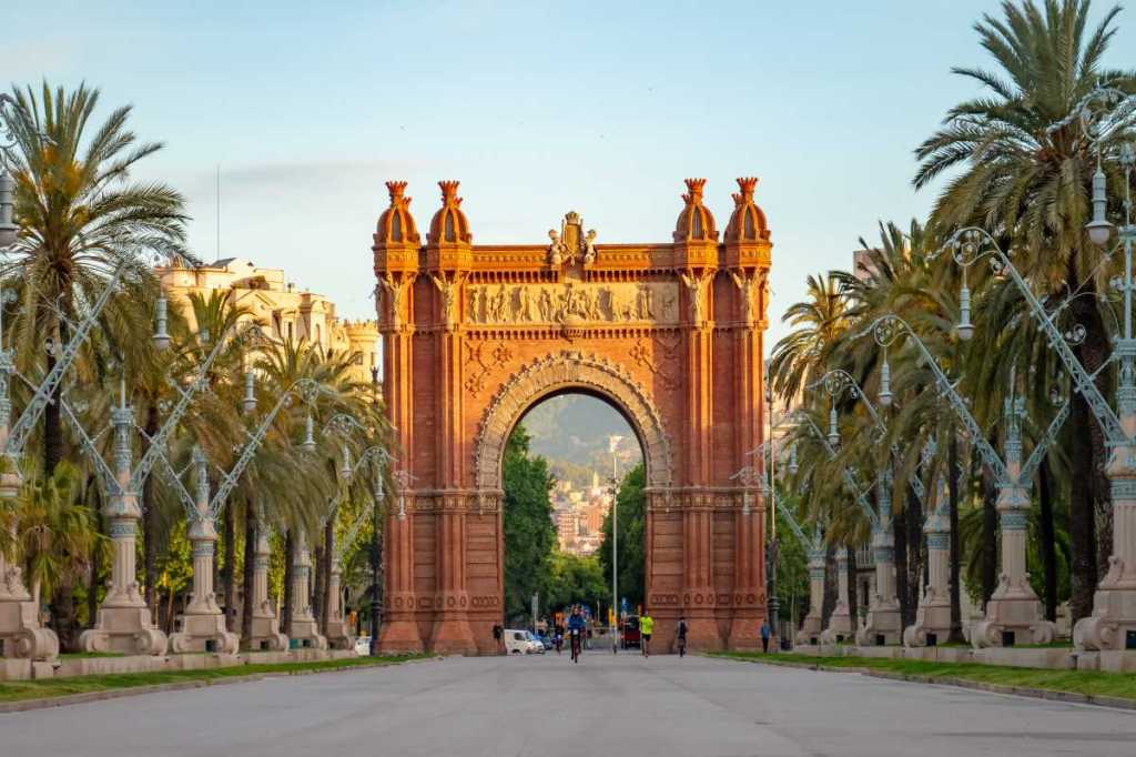 40+ Barcelona Famous Attractions&nbsp;Package