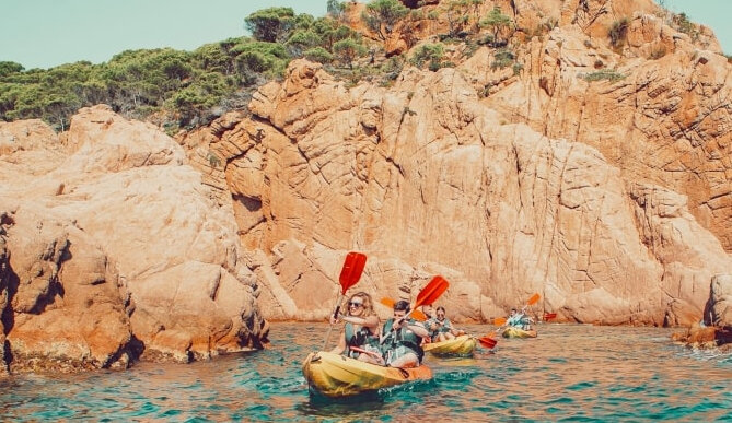 19+ Barcelona Kajak Tour Package