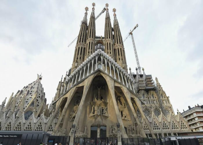 28+ Free Tourist Attractions In Barcelona Package