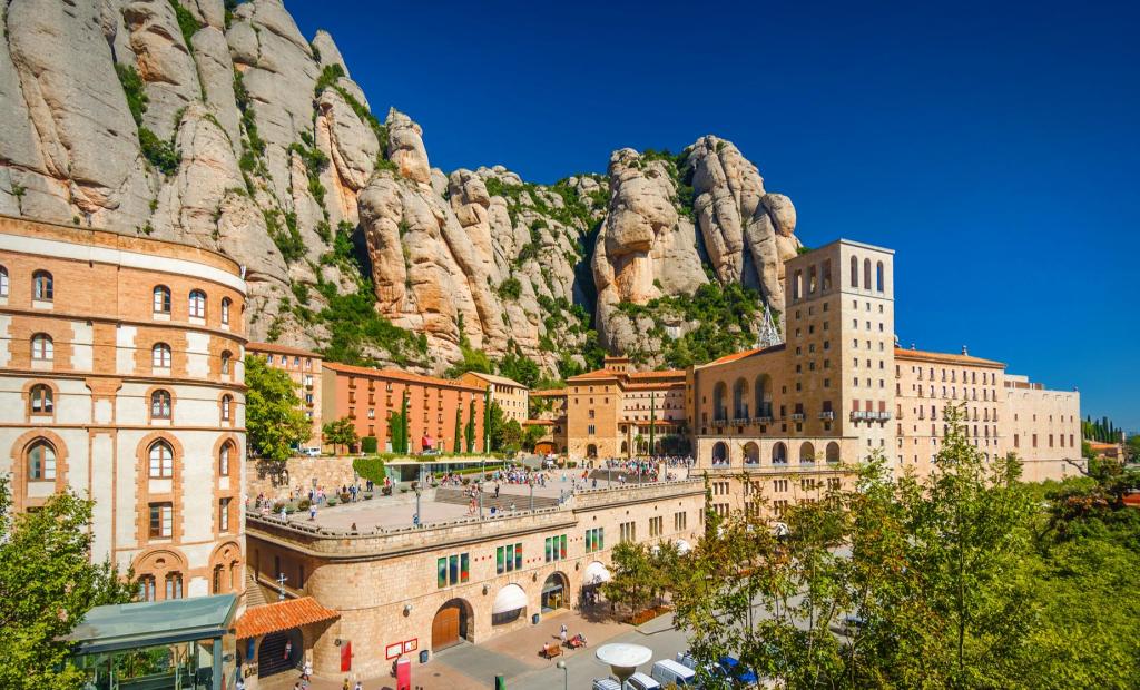 48+ Barcelona Excursion Packages