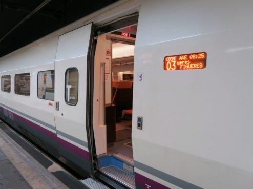 Train From Barcelona To Dali Museum Package