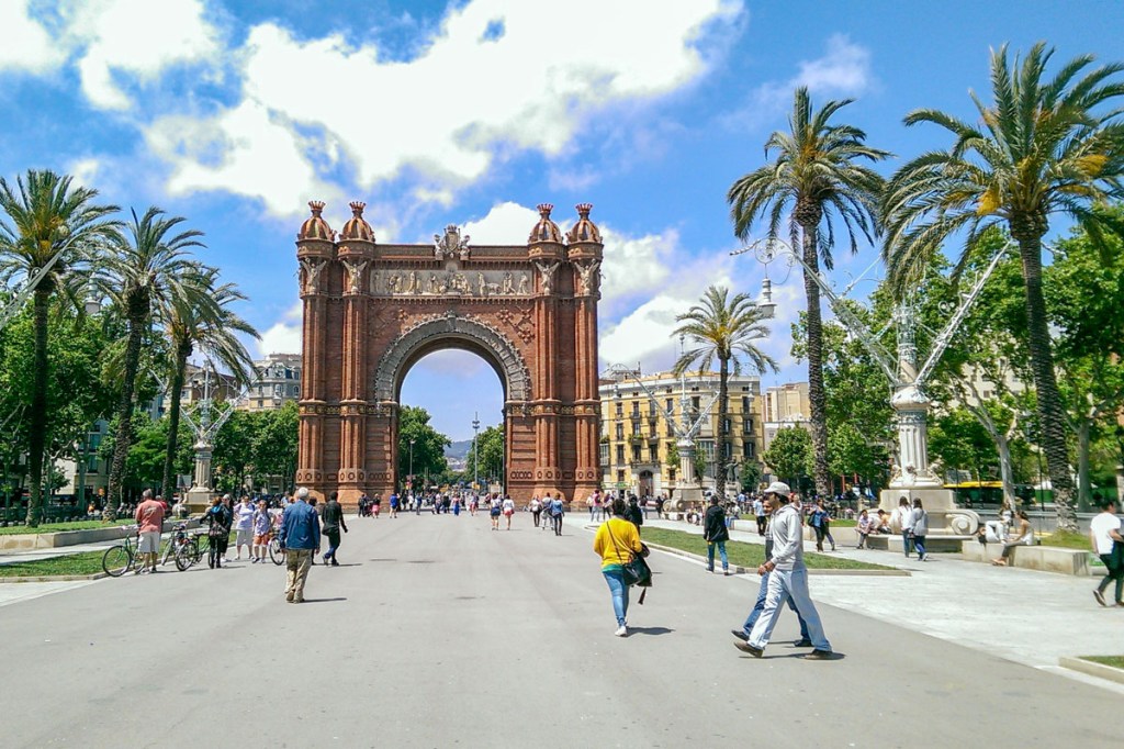 41+ Sightseeing Of Barcelona Packages