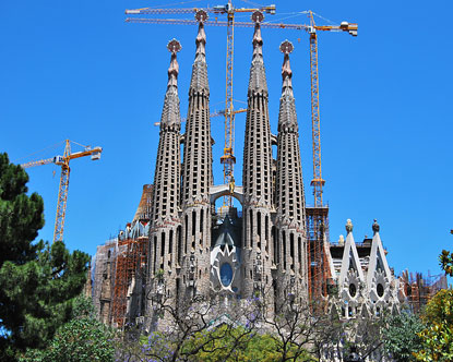 19+ Barcelona Tourist Guide Org Package