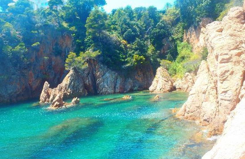 Exploring Barcelona Kayaking Tour Packages