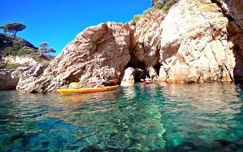 35+ Excursions Barcelona Facebook Package