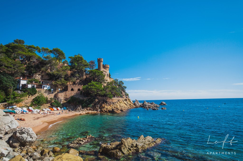 Exploring Barcelona Tour From Lloret De Mar Packages