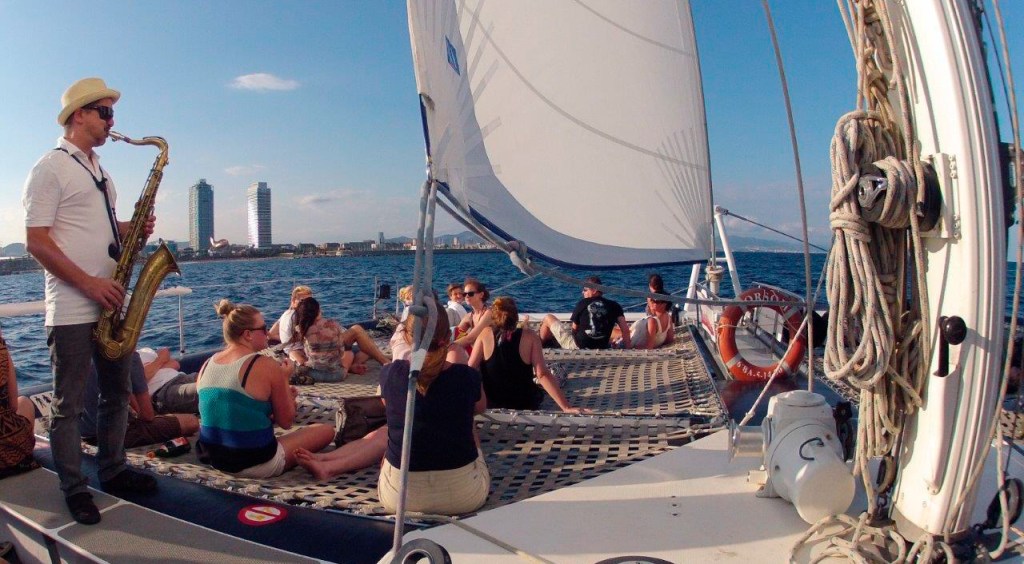 46+ Barcelona Katamaran Tour Package