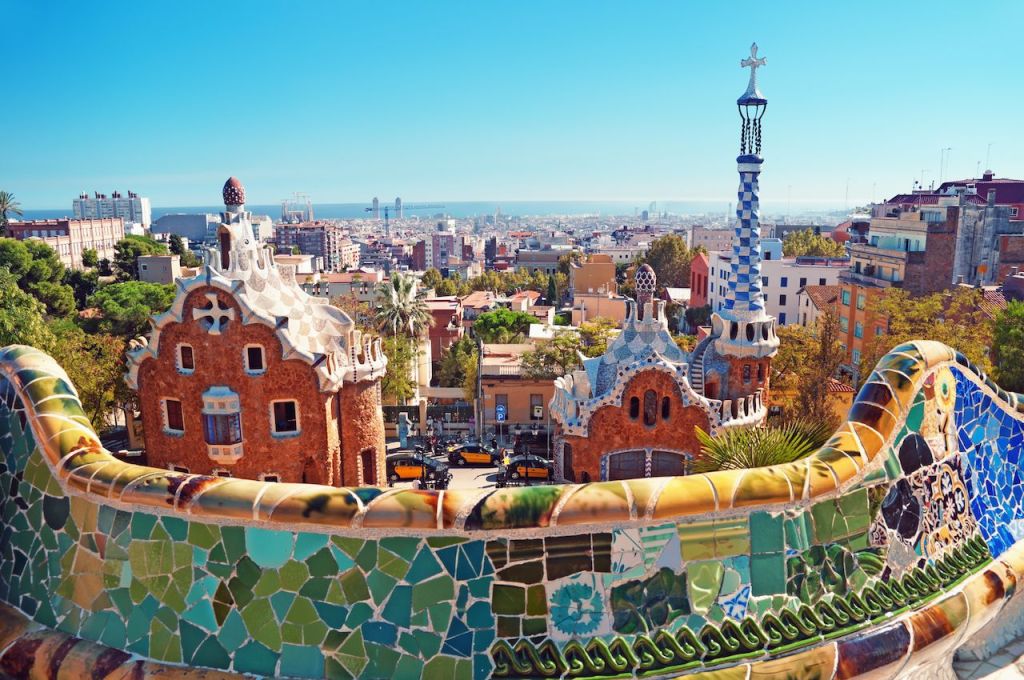 Exploring Barcelona Sightseeing Art Packages